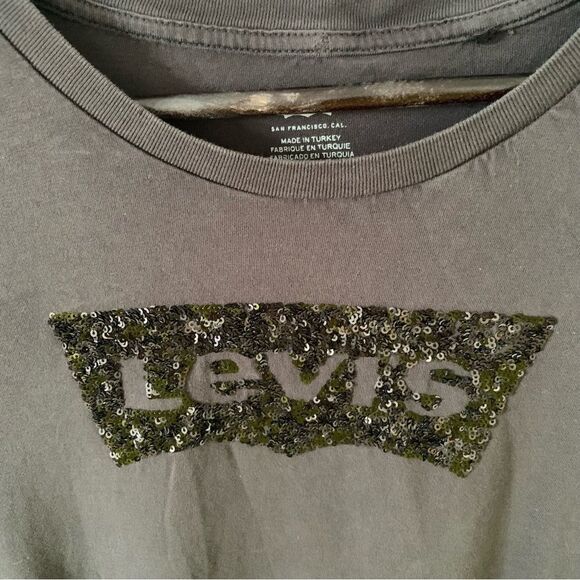Levi’s Black Sequin Logo Classic T-shirt - Picture 5 of 5